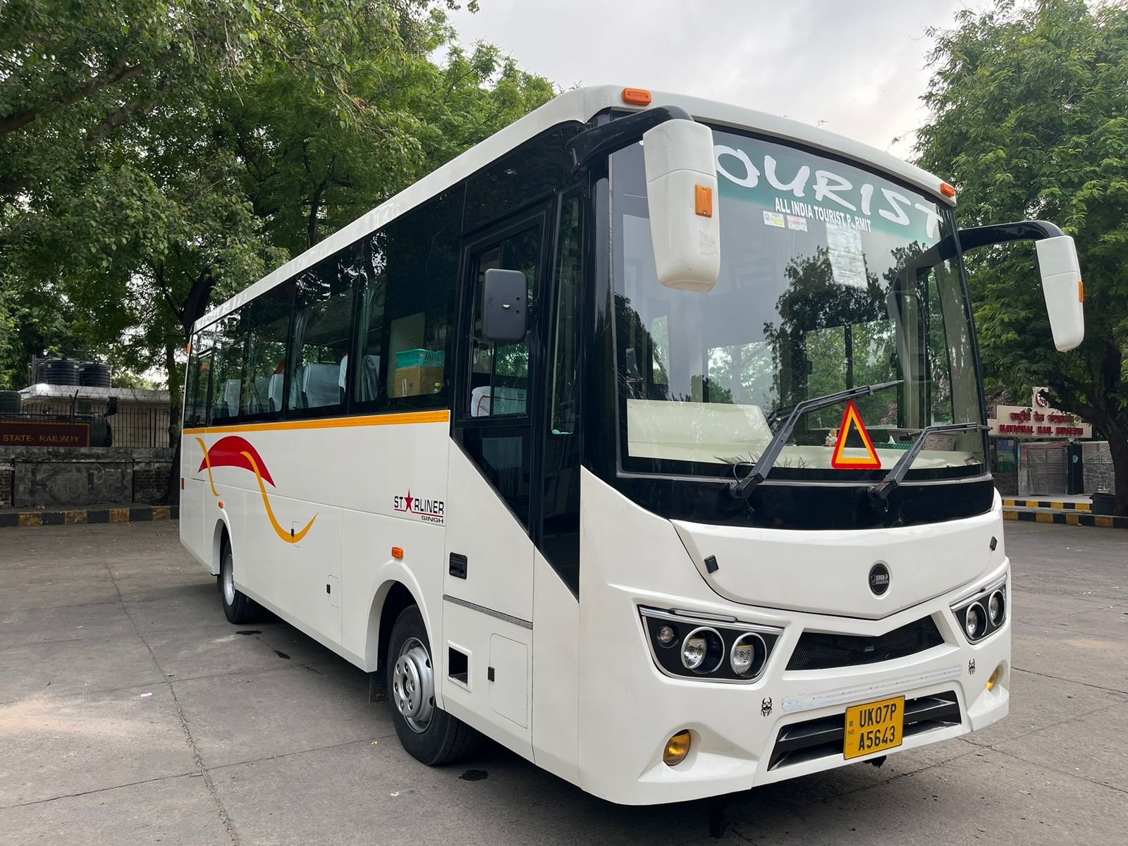 Bus